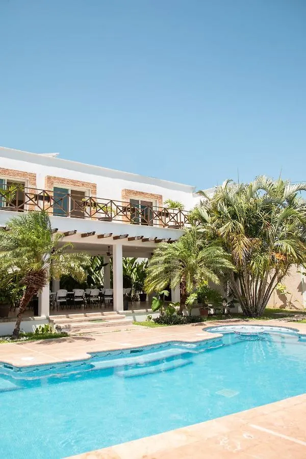 Villa Casa Privada Con Alberca Grande Chetumal